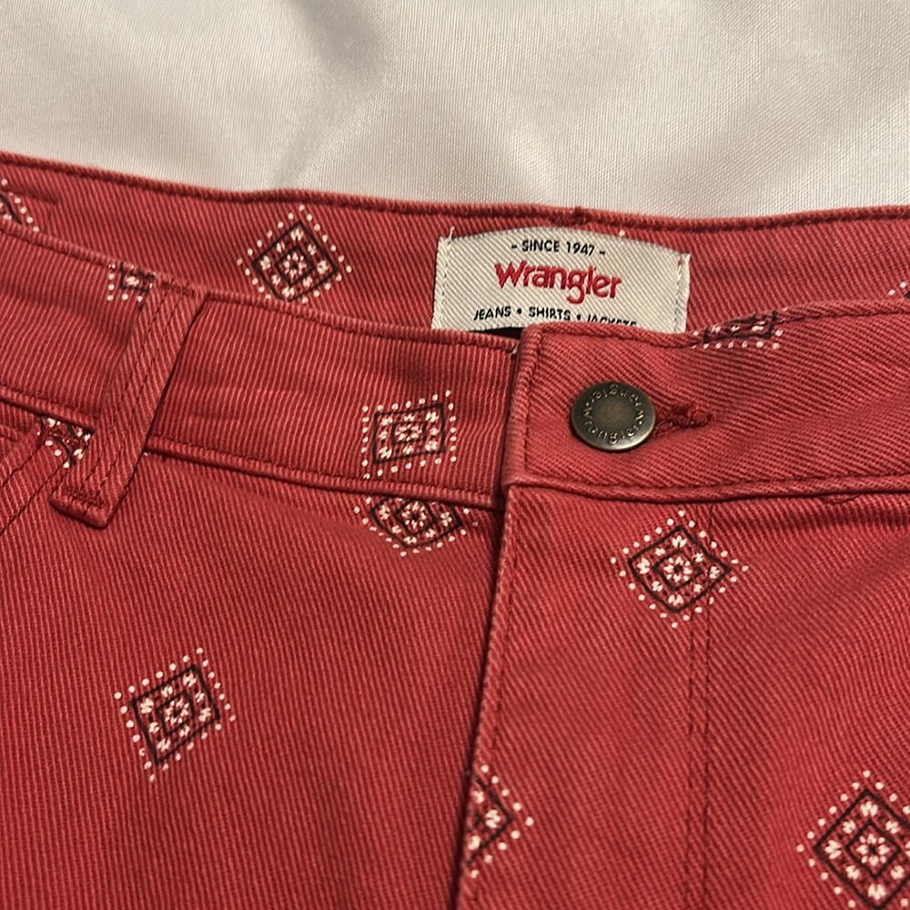 Wrangler Women's Geometric mid rise vintage Jean Shorts - Picture 15 of 16